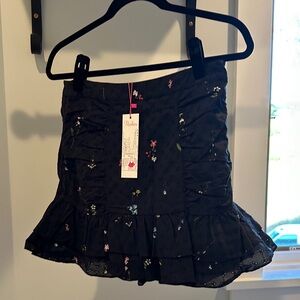 Parker Elegant Black Floral Eyelet Design Miniskirt size 2